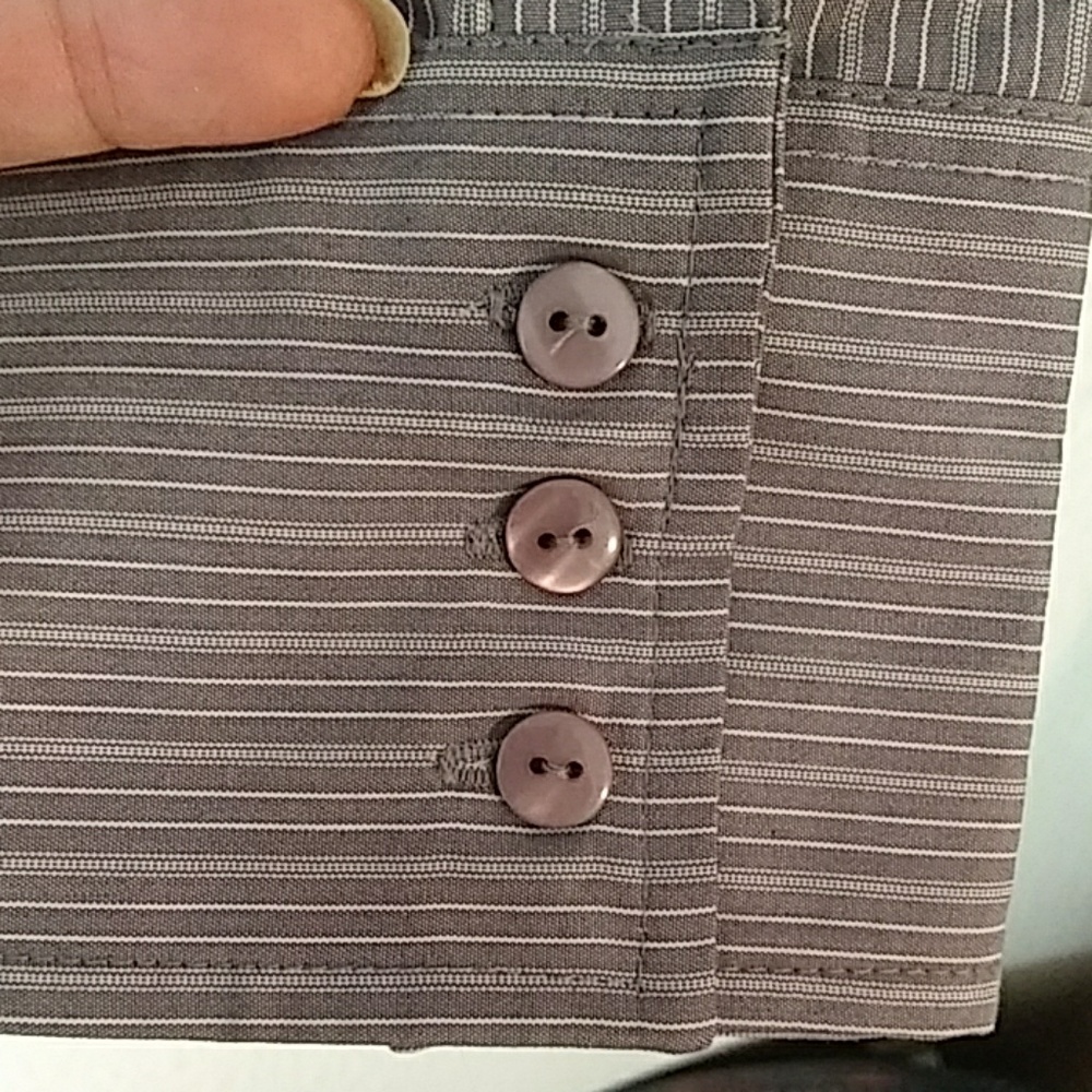 Dressbarn button down xlarge - Picture 5 of 6